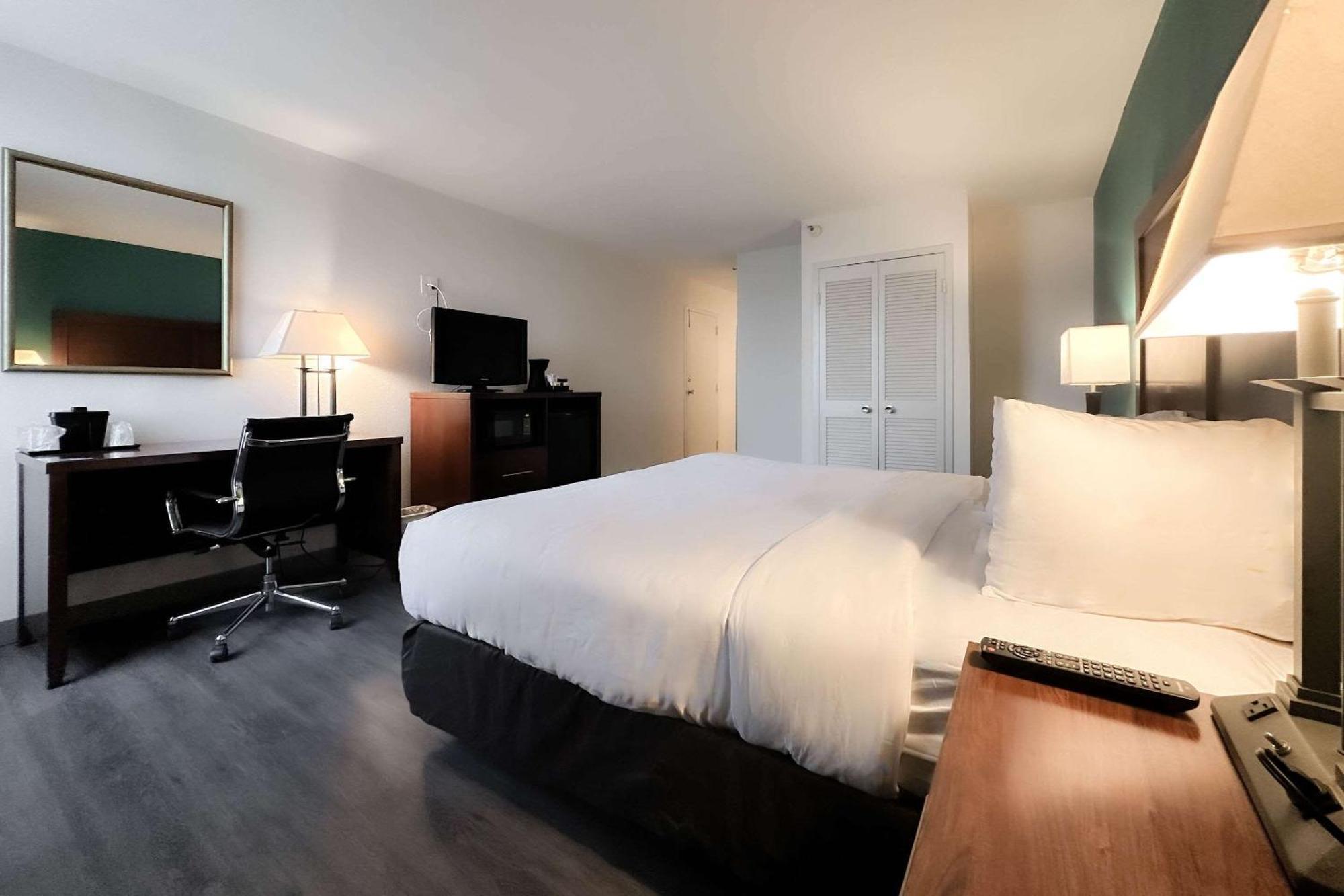 Comfort Inn & Suites Kissimmee By The Parks Four Corners Exteriér fotografie